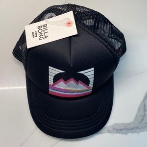 Billabong black trucker hat